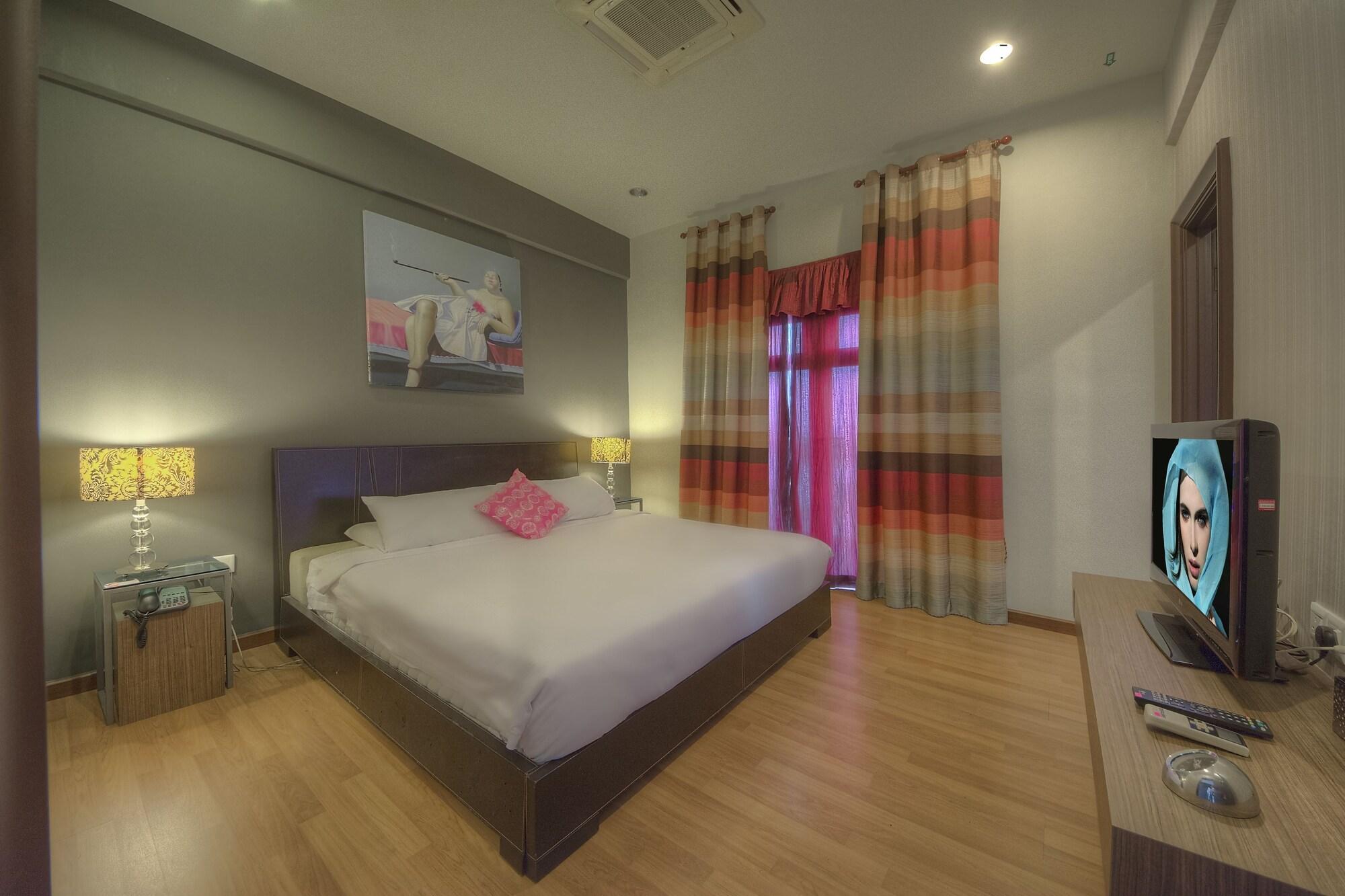 Arenaa Deluxe Hotel Malacca Exterior photo